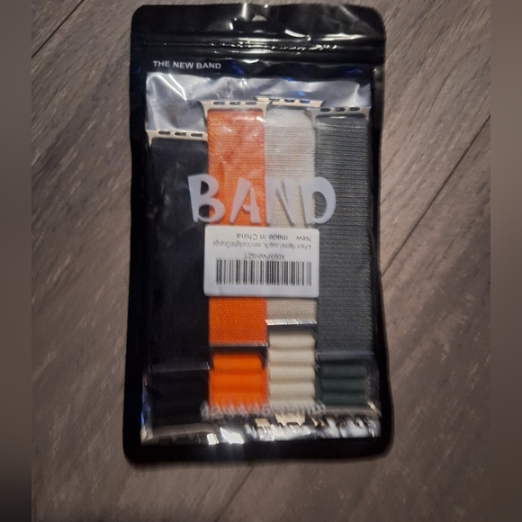 Alpine Loop bands- 4pk replacement for Apple Bands- New in package - Picture 2 of 2